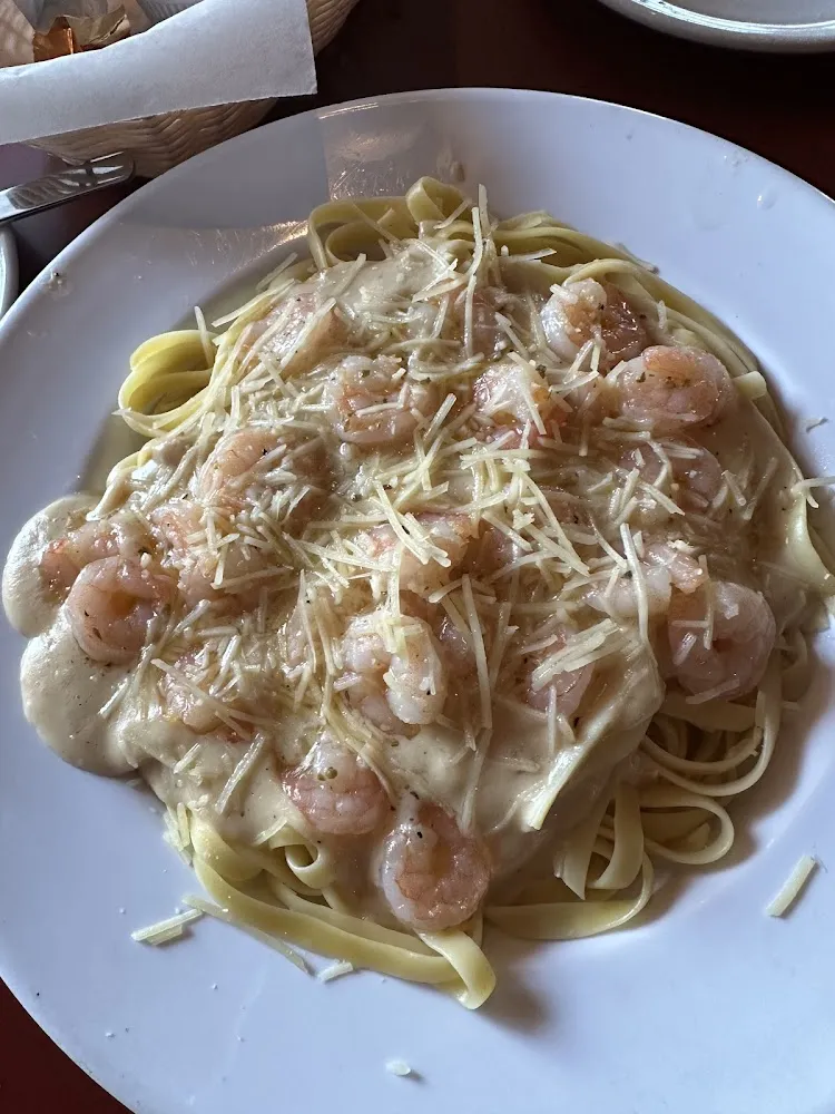 Fettuccine Alfredo with Shrimp